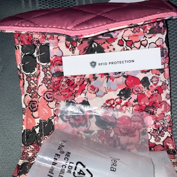 NWT Vera Bradley Tri fold wallet - Picture 6 of 7